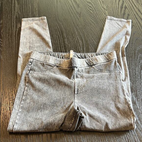 H&M Divided Black and Gray Leggings - Picture 1 of 4